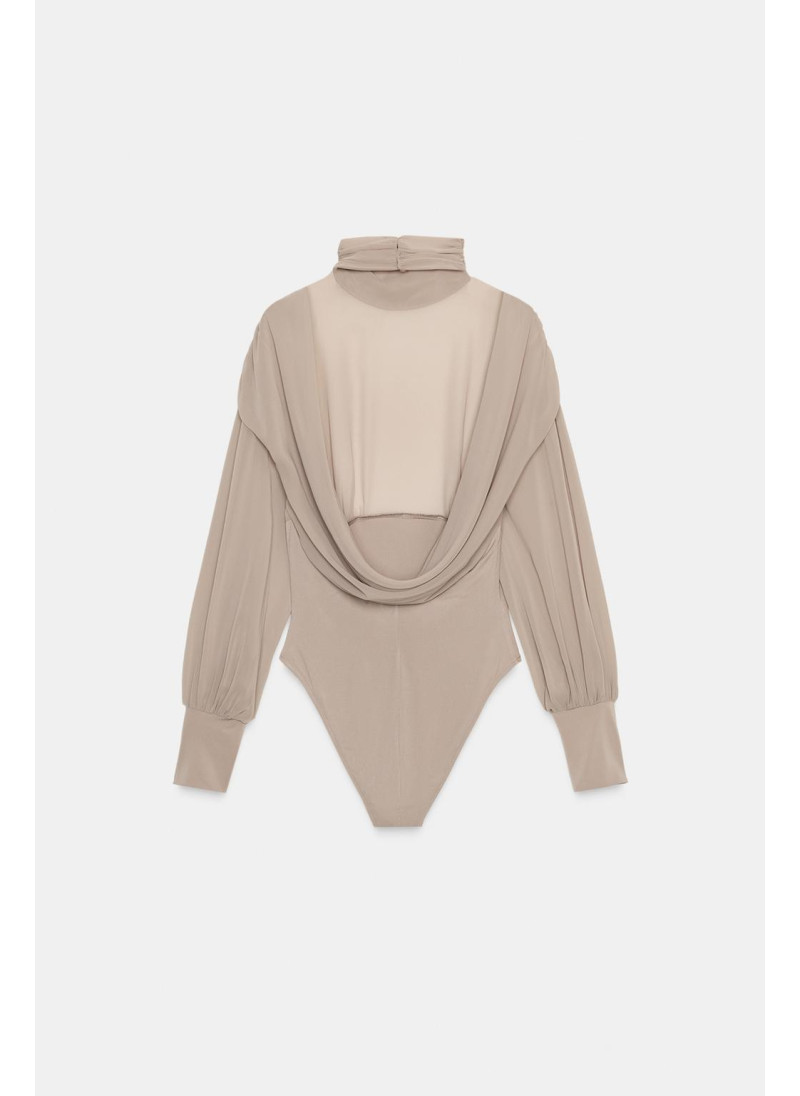 Боди из горгетты с деталями на спине Боди из горгетты с деталями на спине