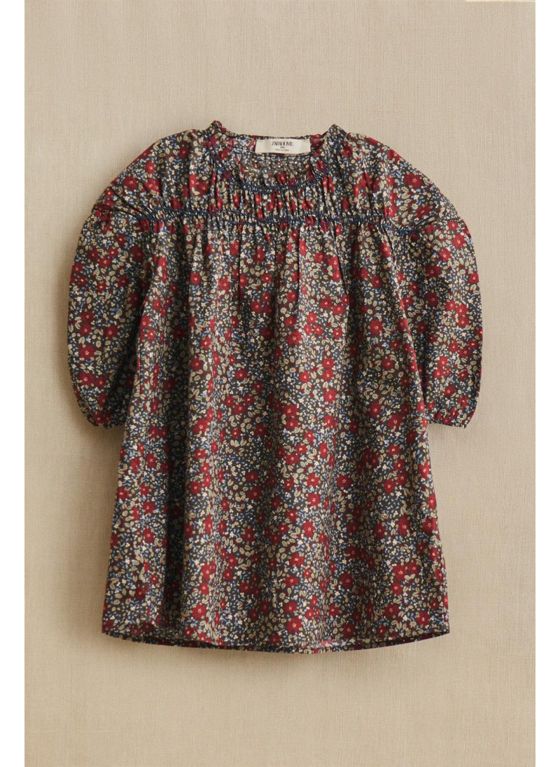 Детское платье с цветочным узором на рождество Детское платье с цветочным узором на рождество