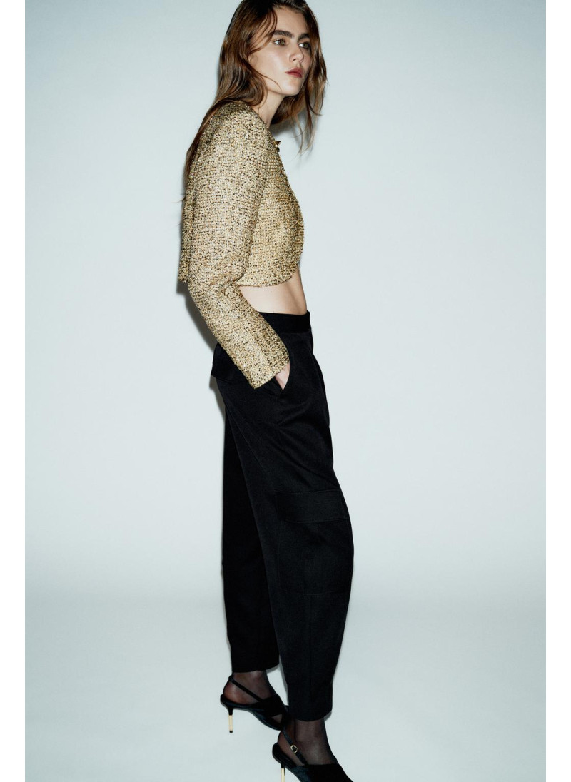 Брюки-морковки с карманами-грузовиками Брюки-морковки с карманами-грузовиками