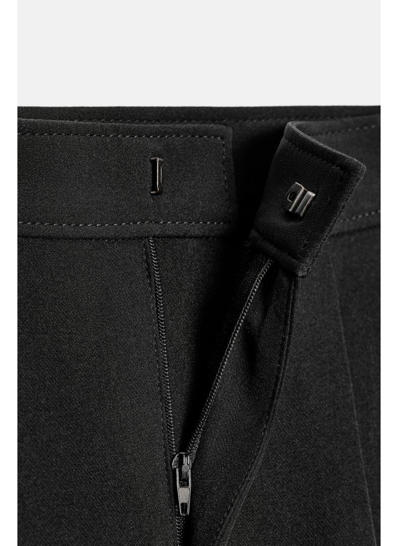 Брюки-морковки с карманами-грузовиками Брюки-морковки с карманами-грузовиками