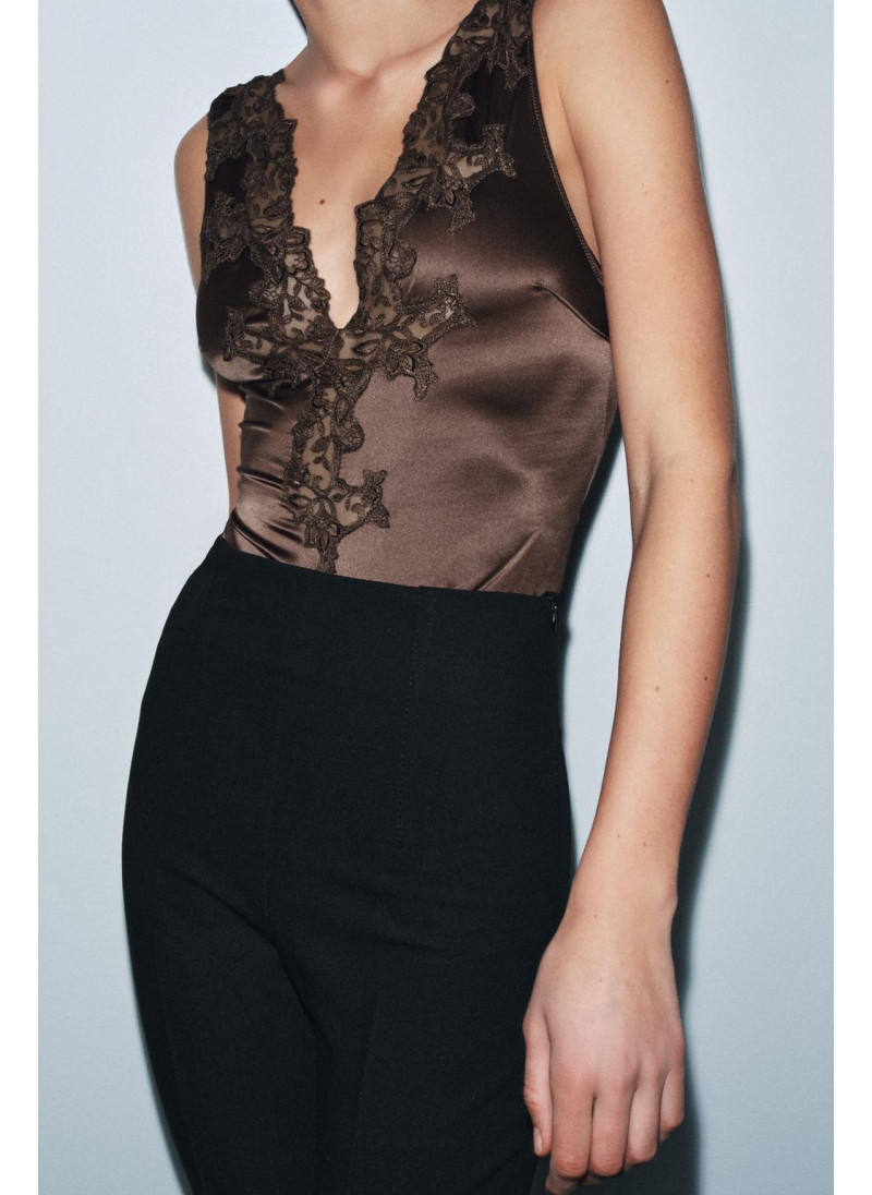 Боди из атласа zw collection с кружевными отделками Боди из атласа zw collection с кружевными отделками