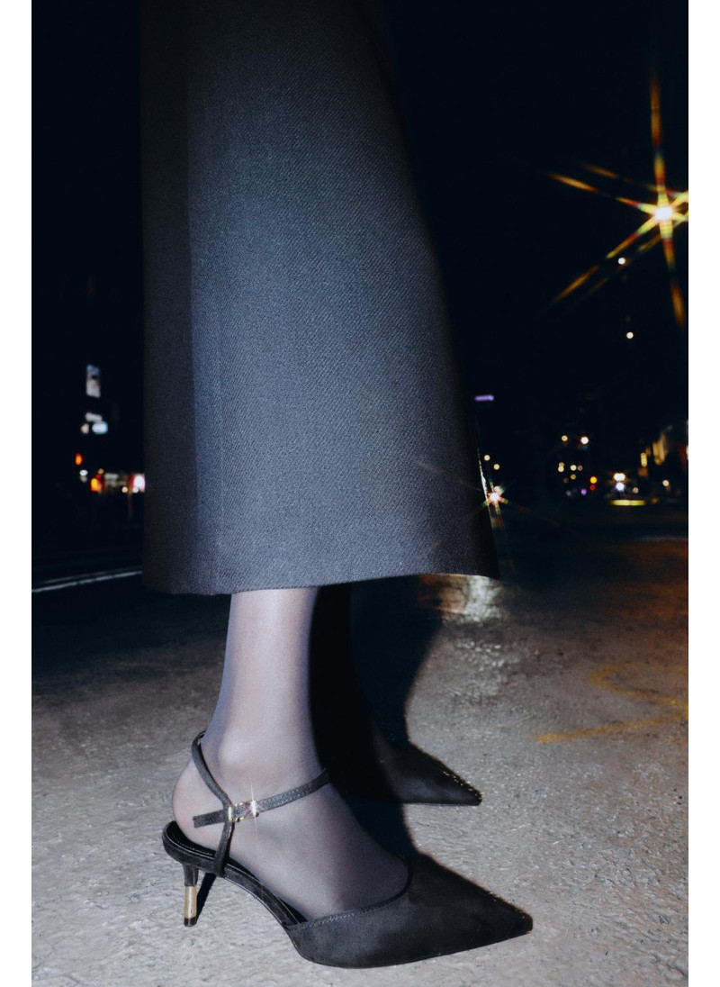 ТУФЛИ НА ВЫСОКОМ КАБЛУКЕ БЕ...