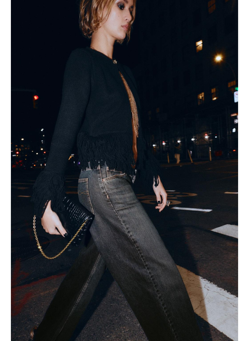 СУМКА С РЕЛЬЕФНЫМ УЗОРОМ И �...