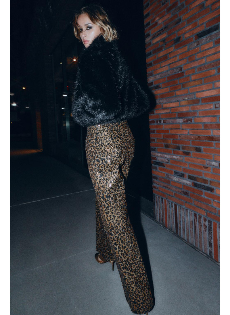 Брюки прямого кроя с животным принтом и пайетками Брюки прямого кроя с животным принтом и пайетками