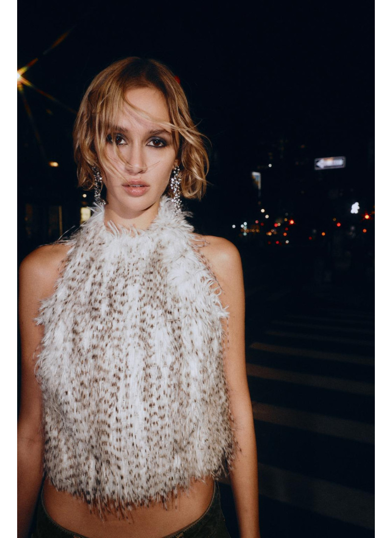 ТОП ХАЛТЕР ИЗ ИСКУССТВЕННОГО МЕХА ТОП ХАЛТЕР ИЗ ИСКУССТВЕННОГО МЕХА