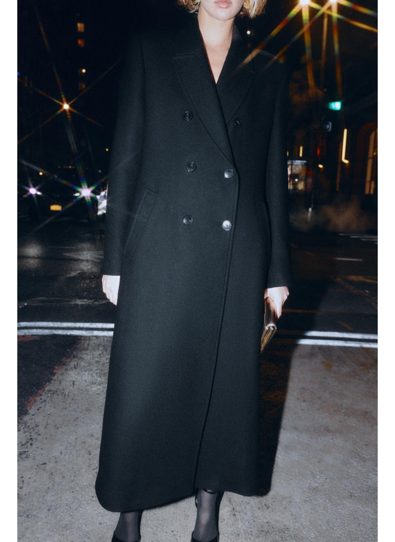 Пальто с двойной пуговицей Пальто с двойной пуговицей