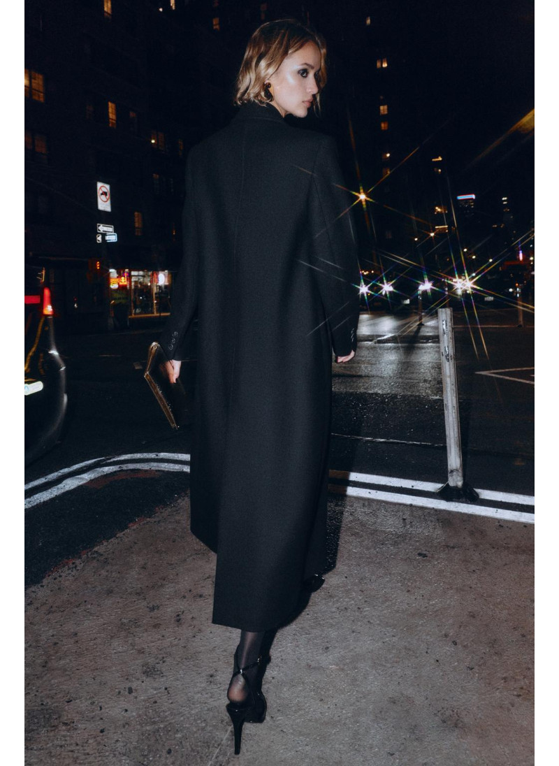 Пальто с двойной пуговицей Пальто с двойной пуговицей