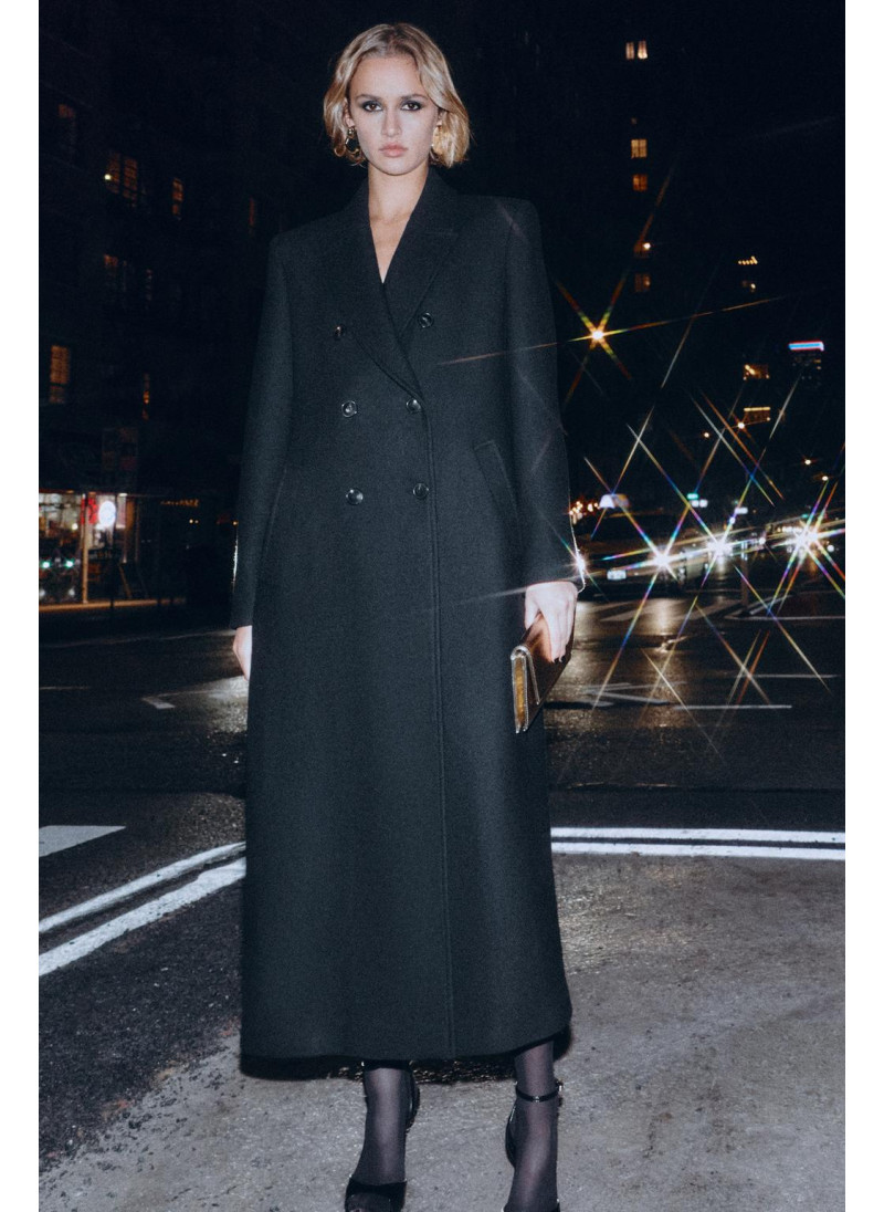 Пальто с двойной пуговицей Пальто с двойной пуговицей