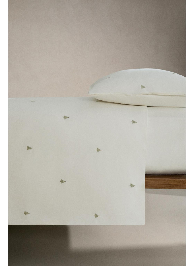 Покрывало из сатина с вышивкой рождественских елок Покрывало из сатина с вышивкой рождественских елок