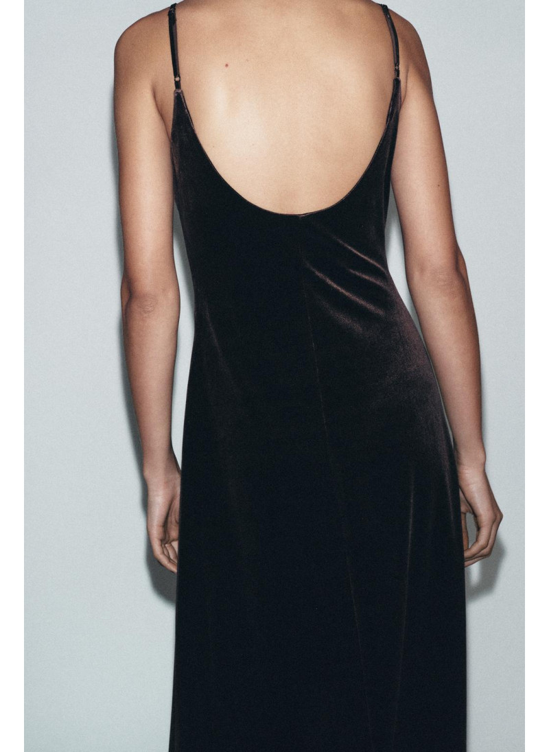 ДЛИННОЕ БАРХАТНОЕ ПЛАТЬЕ ДЛИННОЕ БАРХАТНОЕ ПЛАТЬЕ