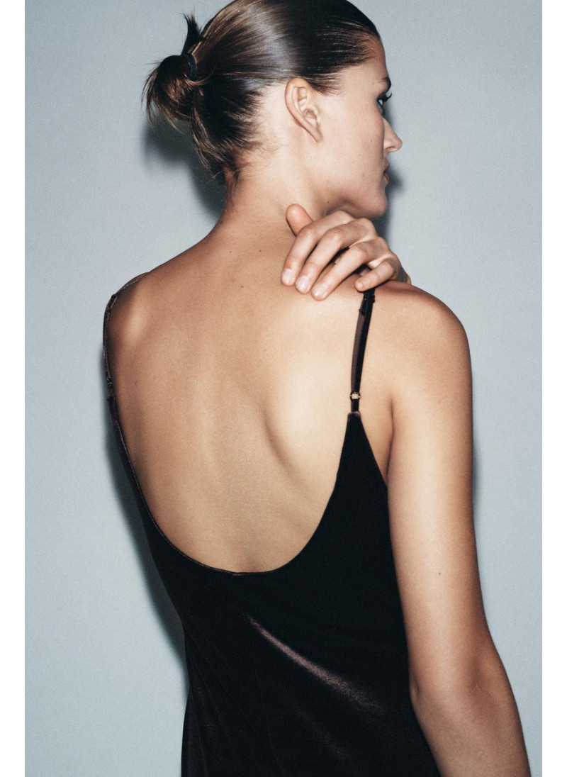 ДЛИННОЕ БАРХАТНОЕ ПЛАТЬЕ ДЛИННОЕ БАРХАТНОЕ ПЛАТЬЕ