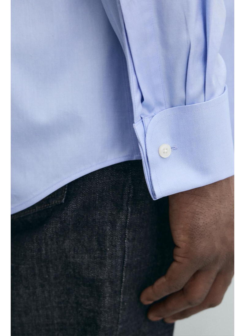 РУБАШКА ИЗ РЕЛЬЕФНОЙ ТКАНИ С МАНЖЕТАМИ ПОД ЗАПОНКИ РУБАШКА ИЗ РЕЛЬЕФНОЙ ТКАНИ С МАНЖЕТАМИ ПОД ЗАПОНКИ