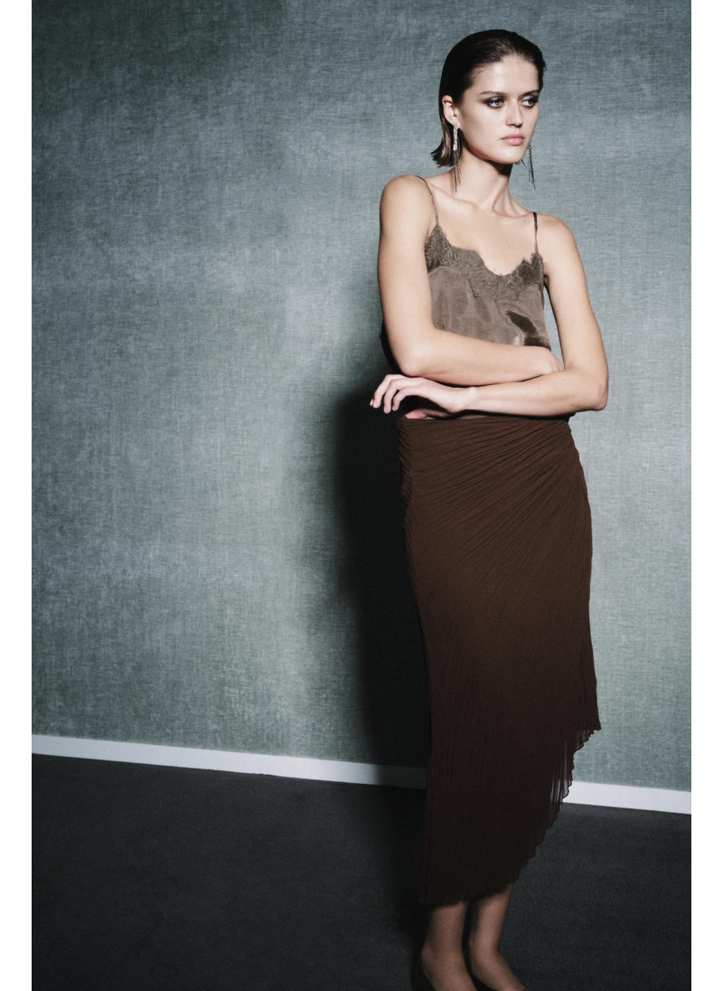 Плисированная юбка в миди zw collection Плисированная юбка в миди zw collection