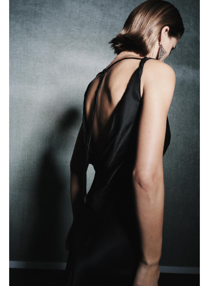 Серьги из металлической сетки в форме ромба Серьги из металлической сетки в форме ромба