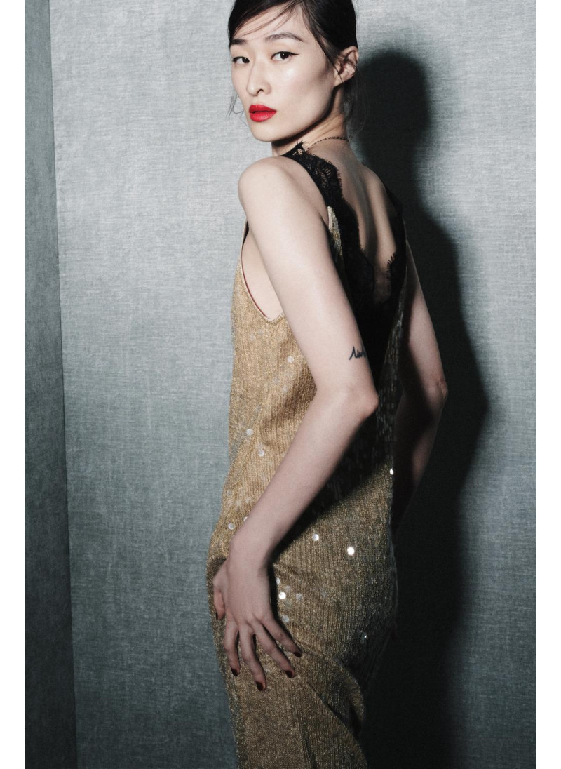 Платье с пайетками и кружевом коллекции zw Платье с пайетками и кружевом коллекции zw