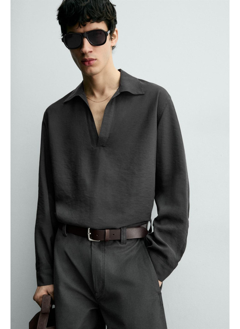 ПОЛО ИЗ СТРУЯЩЕЙСЯ ТКАНИ ПОЛО ИЗ СТРУЯЩЕЙСЯ ТКАНИ