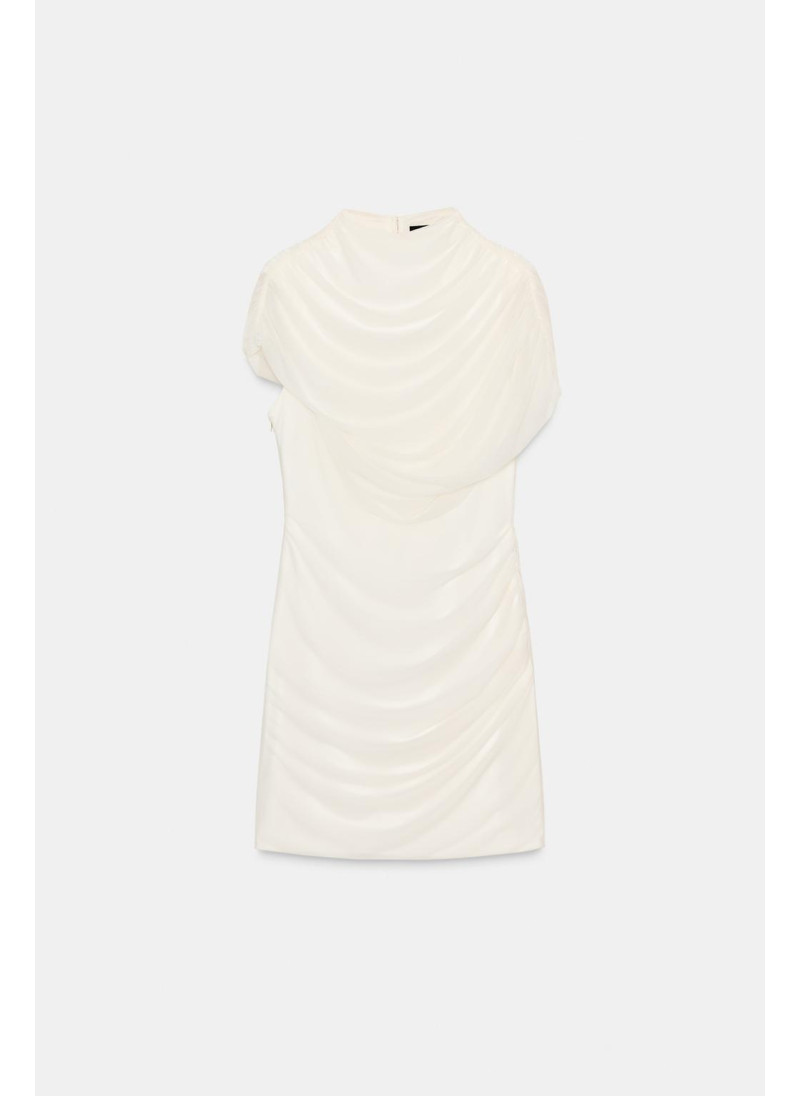 Платье с коротким фасоном и сопровождающей накидкой Платье с коротким фасоном и сопровождающей накидкой