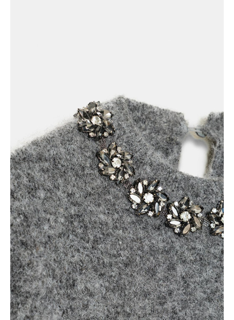 Пуловер с короткими рукавами и бисерными бусинами Пуловер с короткими рукавами и бисерными бусинами