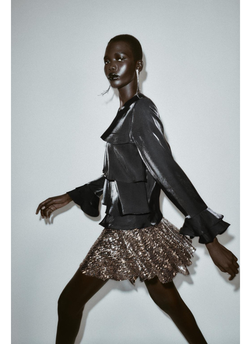 Асимметричный пайеточный скорт Асимметричный пайеточный скорт