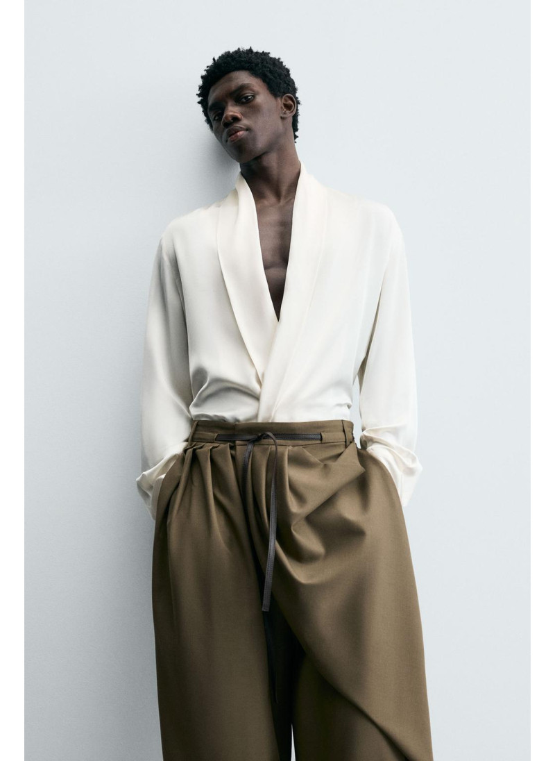 Рубашка с широким воротником-шаль limited edition Рубашка с широким воротником-шаль limited edition