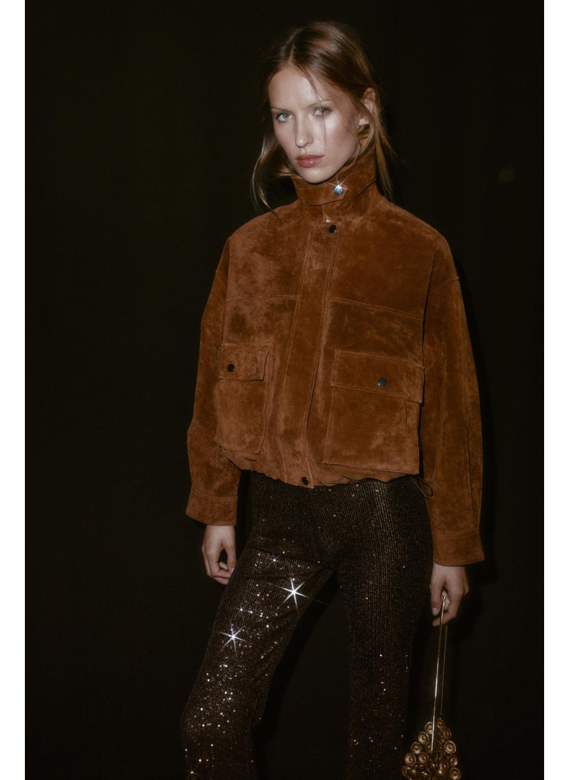 Кожаная куртка-бомбер из 100% кожи Кожаная куртка-бомбер из 100% кожи