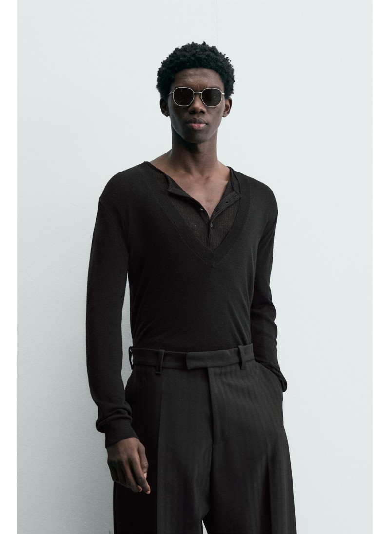 Джемпер из шерсти limited edition с v-образным вырезом Джемпер из шерсти limited edition с v-образным вырезом