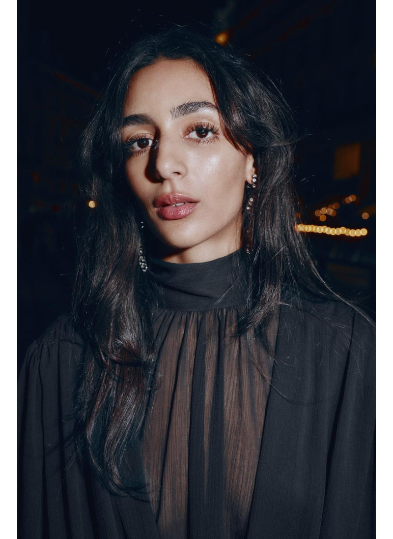 Блузка с запахом и воздушными рукавами с запахом Блузка с запахом и воздушными рукавами с запахом