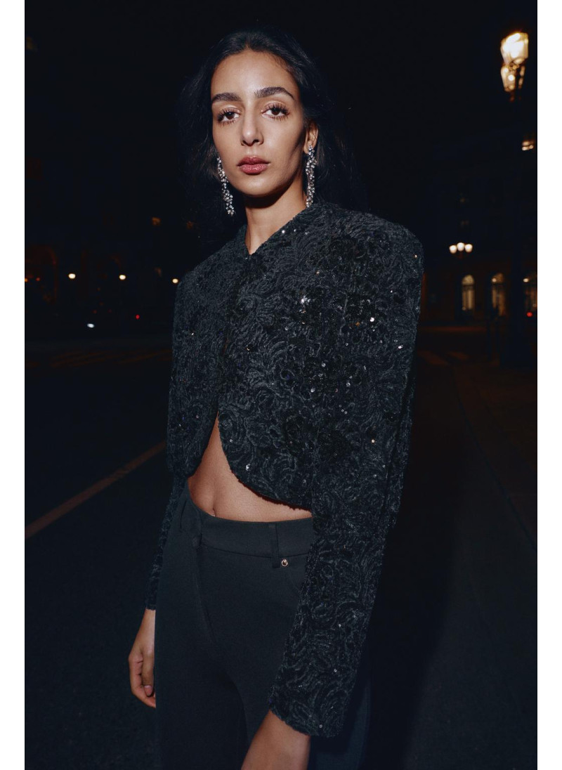 Пайетировый жакет с объемными рукавами Пайетировый жакет с объемными рукавами