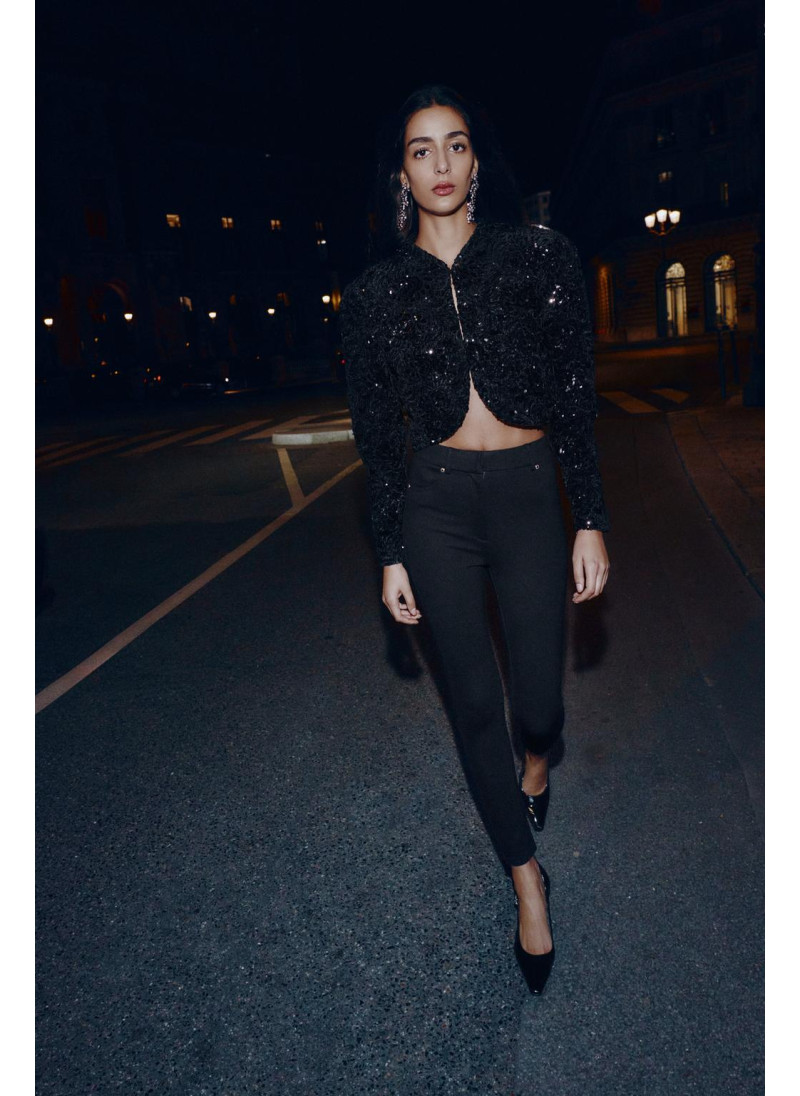 Пайетировый жакет с объемн�...