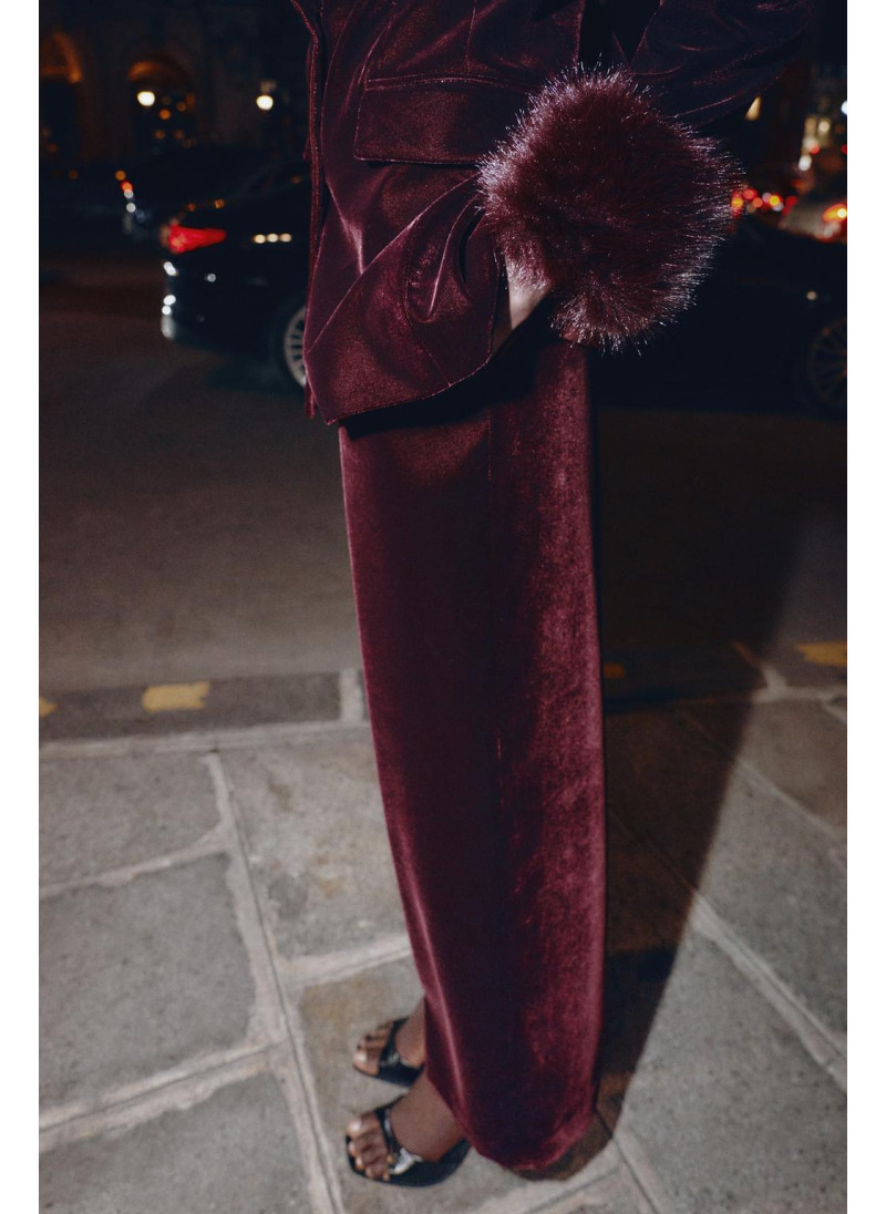 Бархатные широкие брюки Бархатные широкие брюки