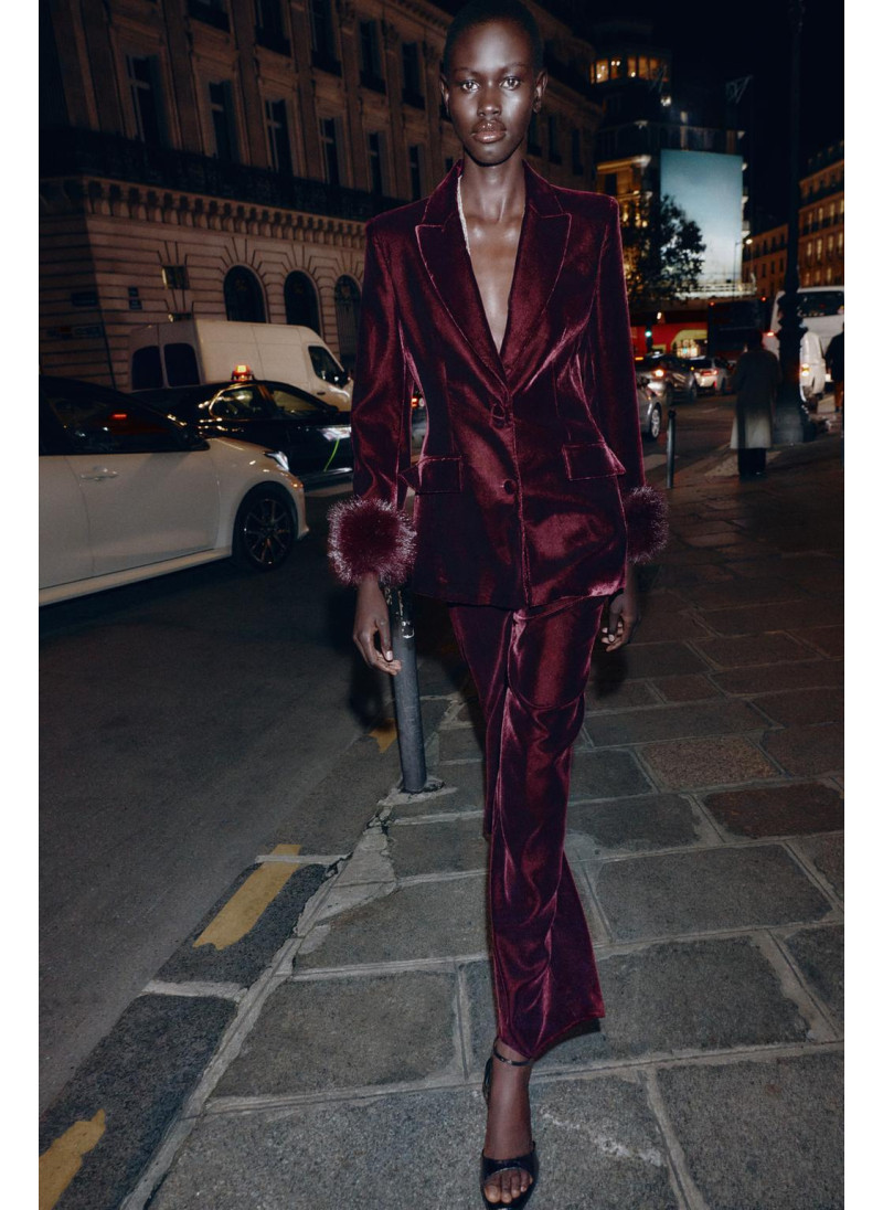 Бархатные широкие брюки