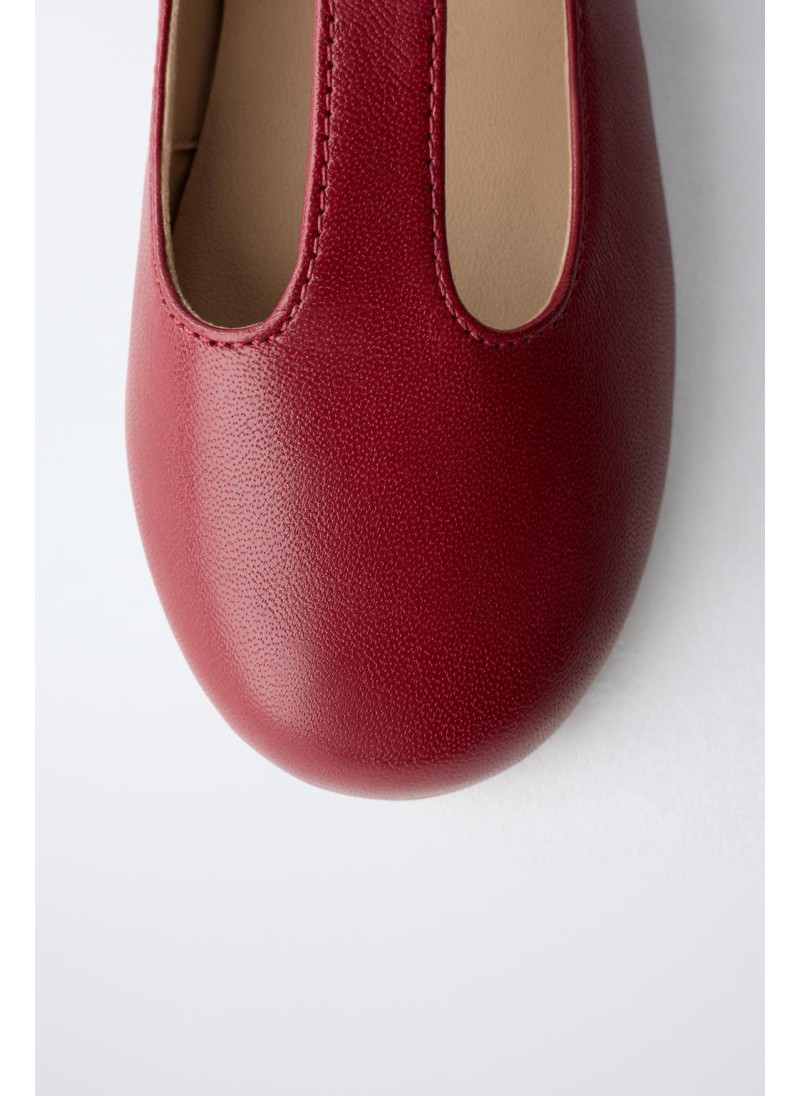 Туфли-балетки на t-образной застежке limited edition из кожи Туфли-балетки на t-образной застежке limited edition из кожи
