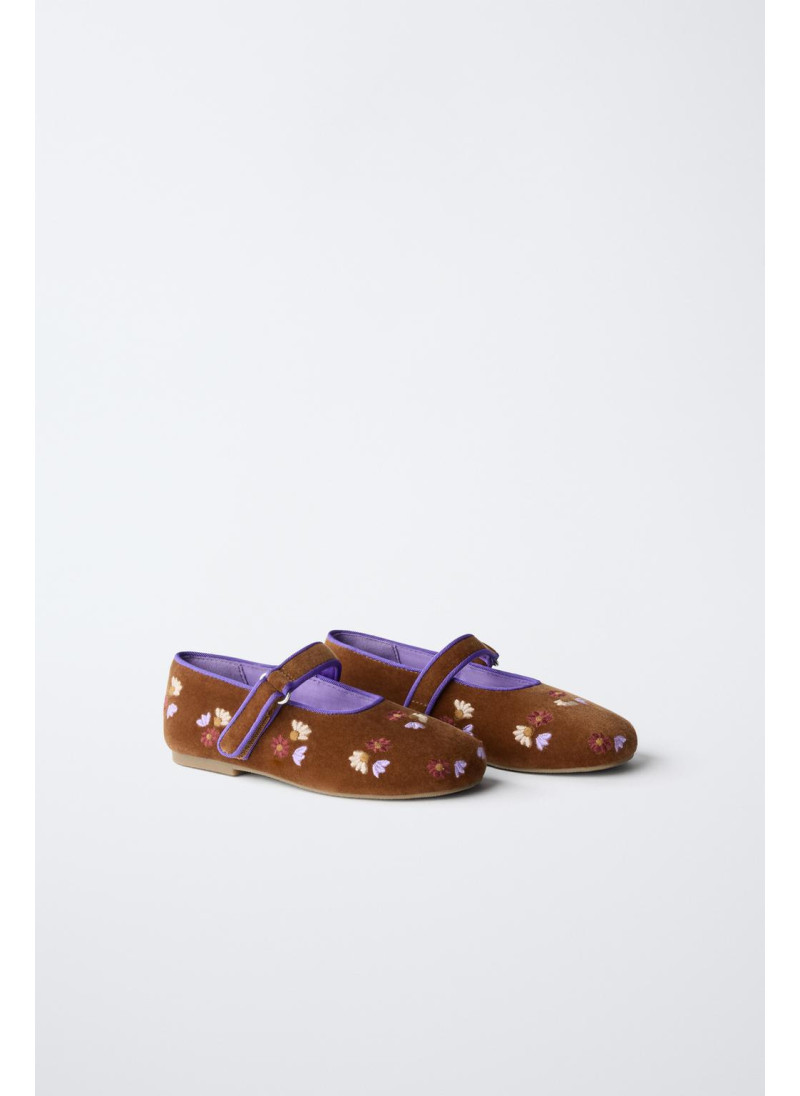 БАЛЕТКИ С ВЫШИВКОЙ БАЛЕТКИ С ВЫШИВКОЙ