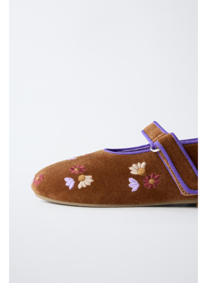 БАЛЕТКИ С ВЫШИВКОЙ БАЛЕТКИ С ВЫШИВКОЙ