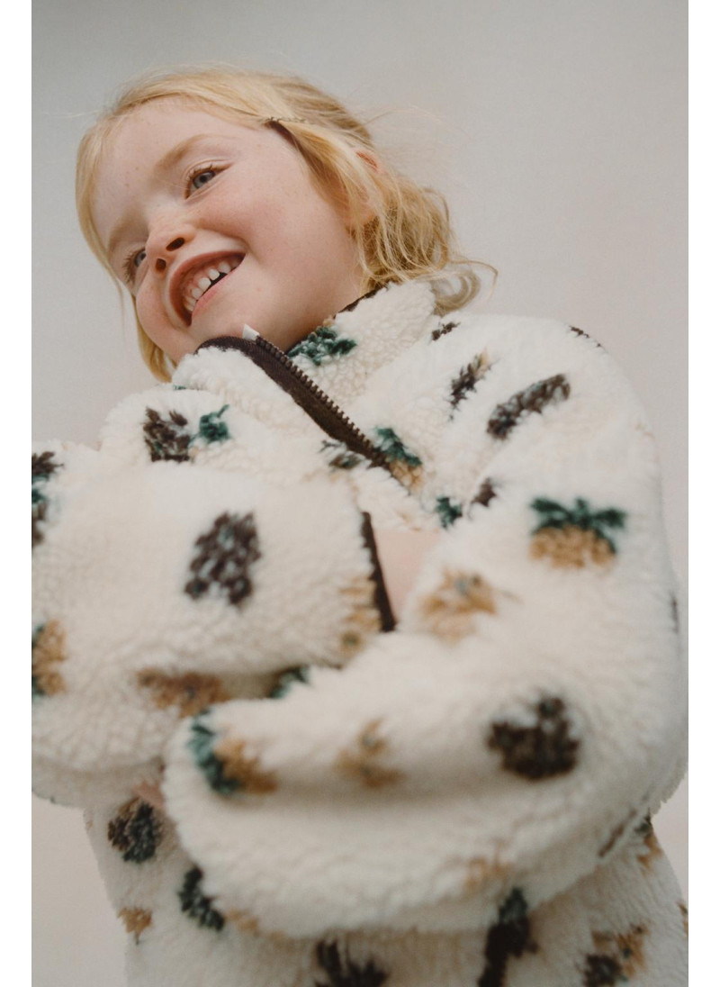 КУРТКА ИЗ ОВЧИНЫ С ЦВЕТАМИ