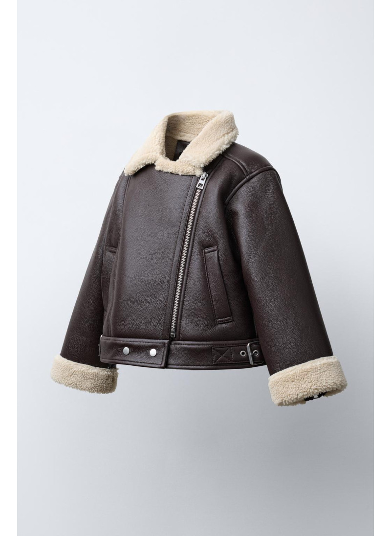 КУРТКА-ДУБЛЕНКА В БАЙКЕРСКОМ СТИЛЕ КУРТКА-ДУБЛЕНКА В БАЙКЕРСКОМ СТИЛЕ