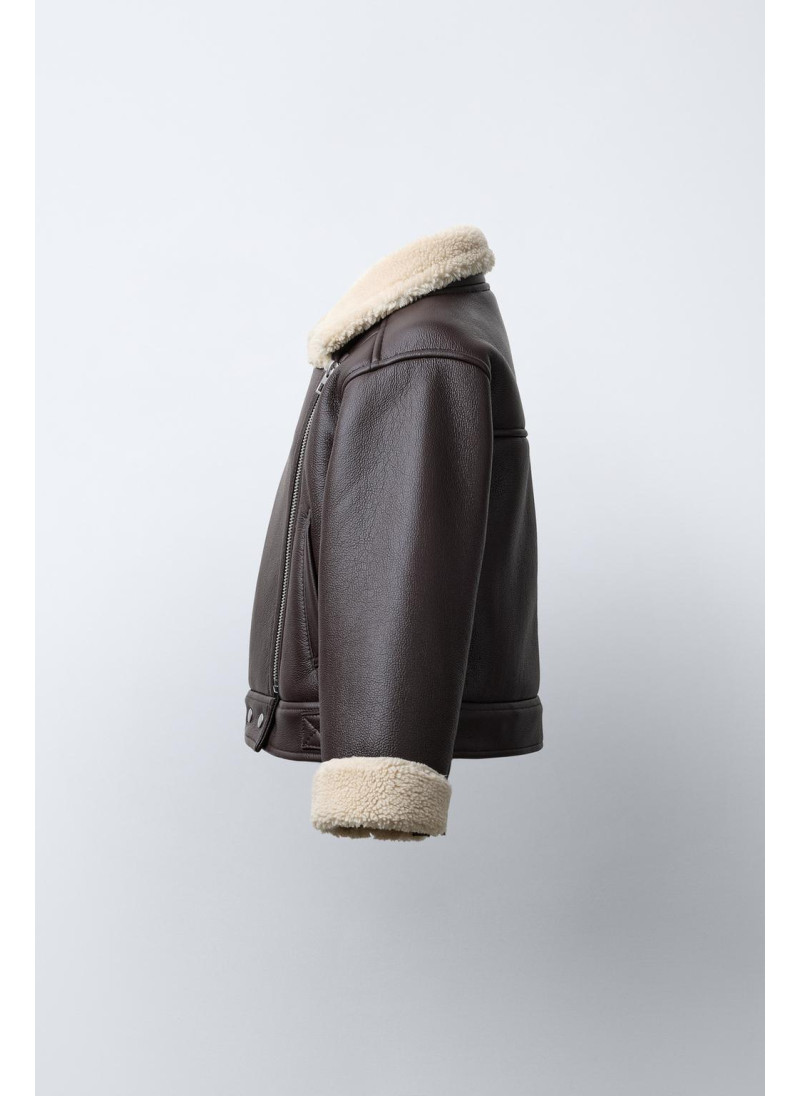 КУРТКА-ДУБЛЕНКА В БАЙКЕРСКОМ СТИЛЕ КУРТКА-ДУБЛЕНКА В БАЙКЕРСКОМ СТИЛЕ