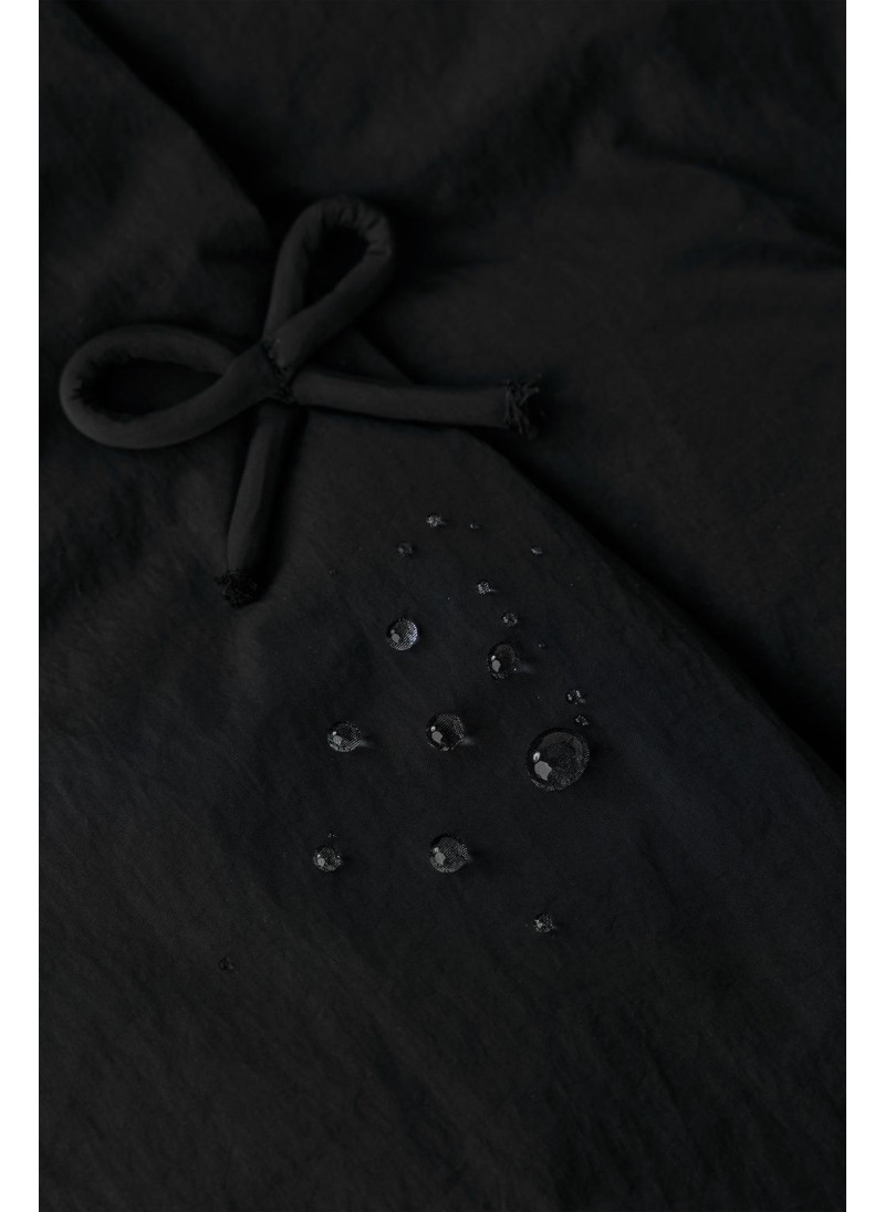 ДВУБОРТНОЕ ПАЛЬТО С КАПЮШОНОМ И БАНТИКАМИ ДВУБОРТНОЕ ПАЛЬТО С КАПЮШОНОМ И БАНТИКАМИ