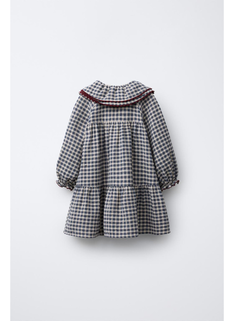 ПЛАТЬЕ В КЛЕТКУ С ВОЛНИСТОЙ ОТОРОЧКОЙ ПЛАТЬЕ В КЛЕТКУ С ВОЛНИСТОЙ ОТОРОЧКОЙ