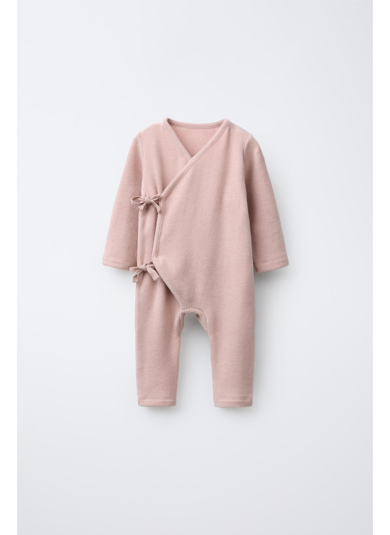 ДЛИННЫЙ КОМБИНЕЗОН SOFT TOUCH С БАНТАМИ ДЛИННЫЙ КОМБИНЕЗОН SOFT TOUCH С БАНТАМИ