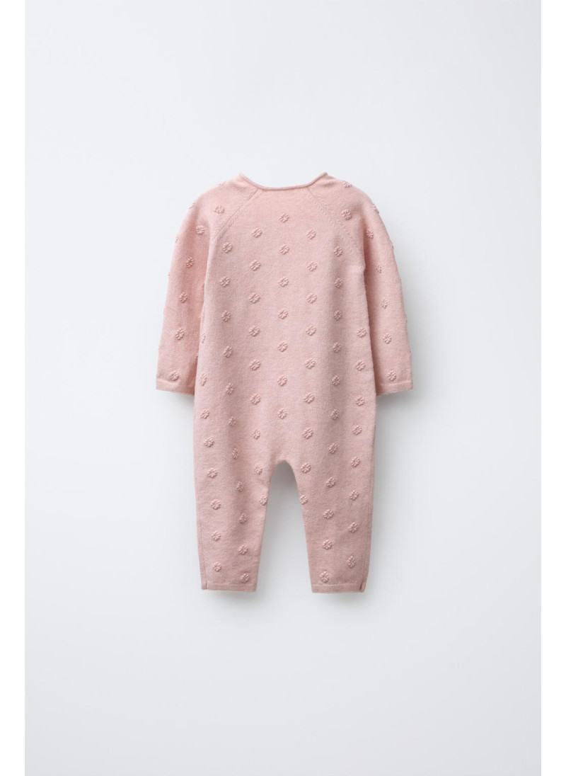 ДЛИННЫЙ ВЯЗАНЫЙ КОМБИНЕЗОН С ВЫШИТЫМИ ЦВЕТАМИ ДЛИННЫЙ ВЯЗАНЫЙ КОМБИНЕЗОН С ВЫШИТЫМИ ЦВЕТАМИ