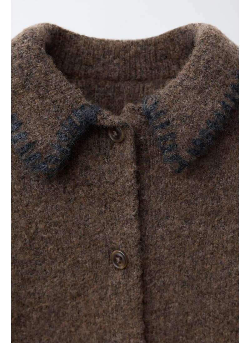 ВЯЗАНЫЙ КОМБИНЕЗОН С КОНТРАСТНЫМИ ДЕТАЛЯМИ ВЯЗАНЫЙ КОМБИНЕЗОН С КОНТРАСТНЫМИ ДЕТАЛЯМИ