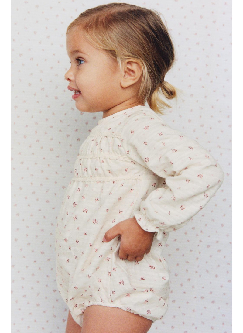 БОДИ С ЦВЕТОЧНЫМ КРУЖЕВОМ БОДИ С ЦВЕТОЧНЫМ КРУЖЕВОМ