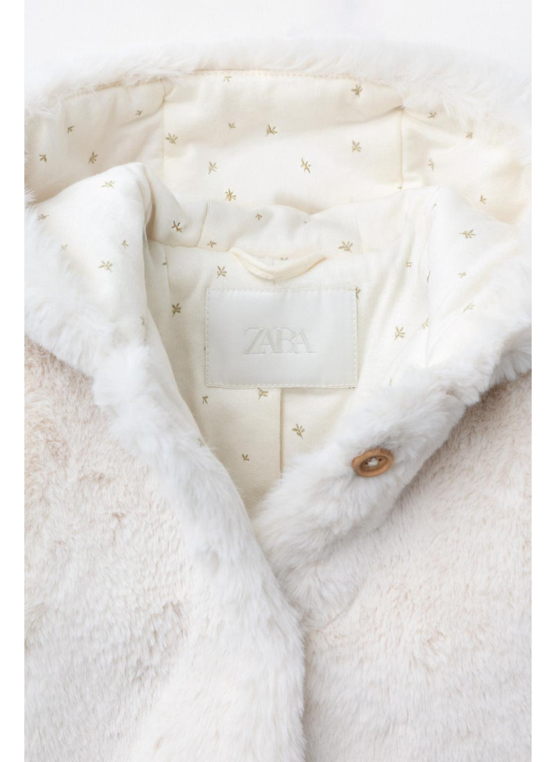 КУРТКА С КАПЮШОНОМ ИЗ ИСКУССТВЕННОГО МЕХА КУРТКА С КАПЮШОНОМ ИЗ ИСКУССТВЕННОГО МЕХА