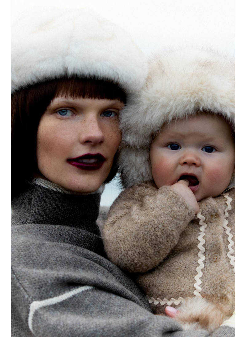 ВЯЗАНЫЙ КАРДИГАН С ВОЛАНОМ