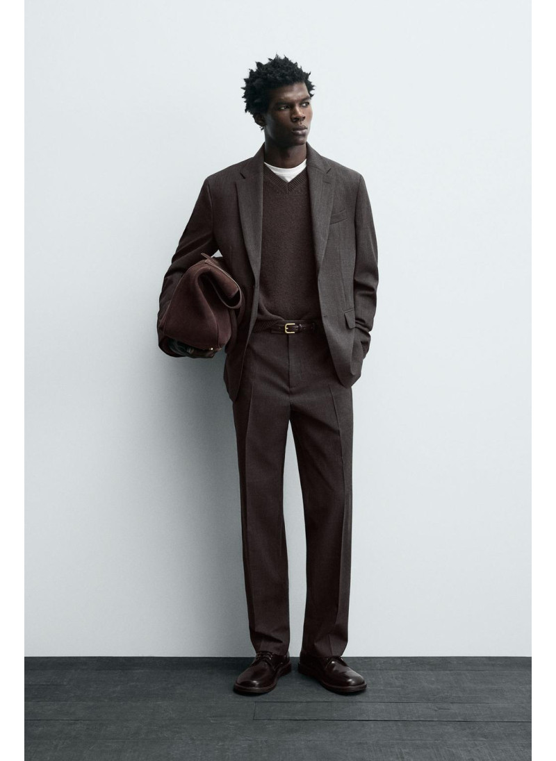 Брюки костюмные из 100% шерст...