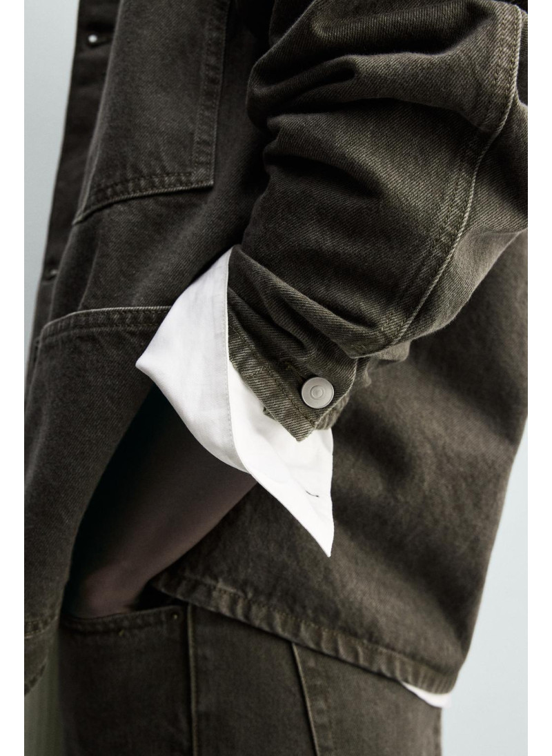 ДЖИНСОВАЯ КУРТКА С КАРМАНАМИ ДЖИНСОВАЯ КУРТКА С КАРМАНАМИ