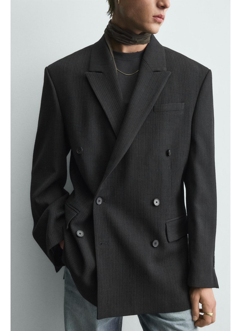Пиджак limited edition в полоску с двубортной застежкой Пиджак limited edition в полоску с двубортной застежкой