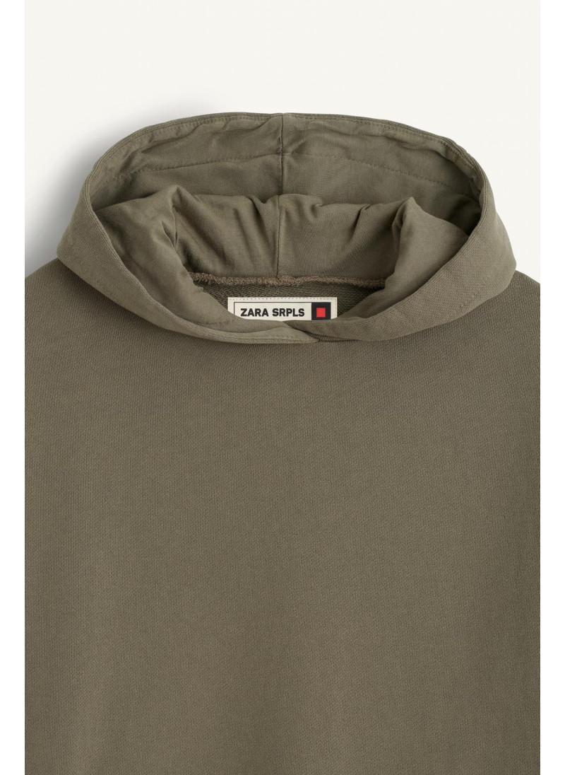 Плюшевое платье с капюшоном и манжетами три четверти. карман-кенгуру спереди. эластичный низ. ткань 100% хлопок. Плюшевое платье с капюшоном и манжетами три четверти. карман-кенгуру спереди. эластичный низ. ткань 100% хлопок.