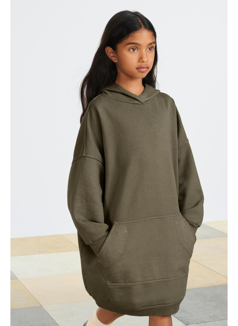 Плюшевое платье с капюшоном и манжетами три четверти. карман-кенгуру спереди. эластичный низ. ткань 100% хлопок. Плюшевое платье с капюшоном и манжетами три четверти. карман-кенгуру спереди. эластичный низ. ткань 100% хлопок.